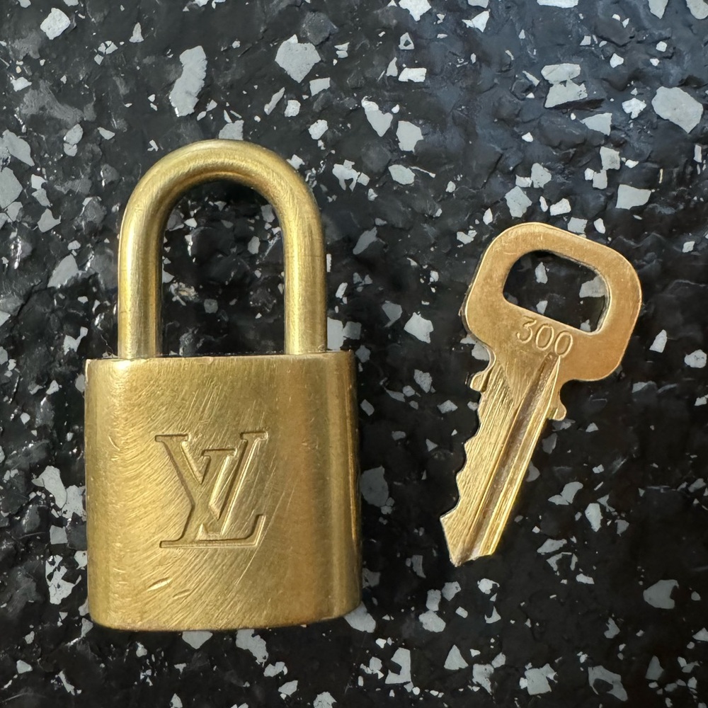 Louis Vuitton Lock & Key #300